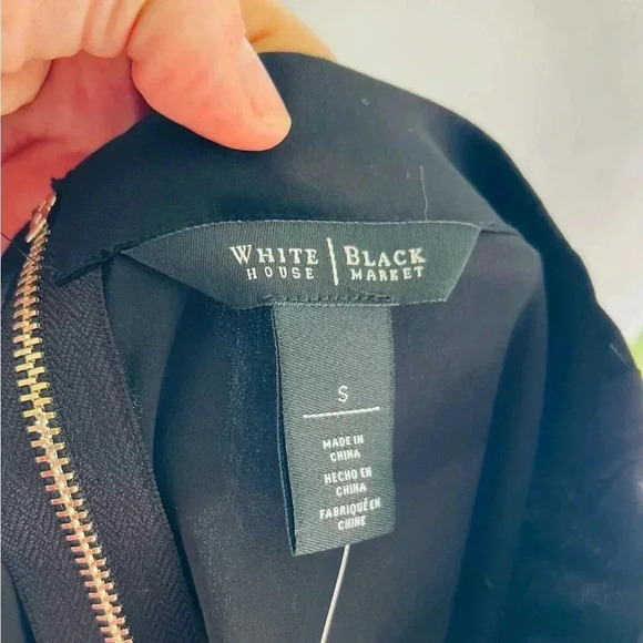 NWT White House Black Market Off-The-Shoulder
Poplin black Top - small - Picture 8 of 10